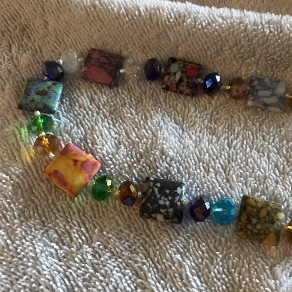 Multicolored stones with crystals necklace - Picture 4 of 4